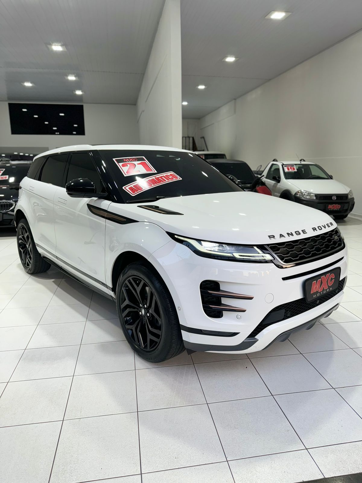 LAND ROVER   RANGE ROVER EVOQUE  2.0 P250 FLEX R-DYNAMIC SE AWD AUTOMÁTICO