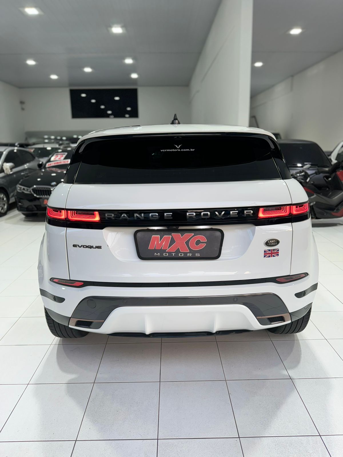 LAND ROVER   RANGE ROVER EVOQUE  2.0 P250 FLEX R-DYNAMIC SE AWD AUTOMÁTICO