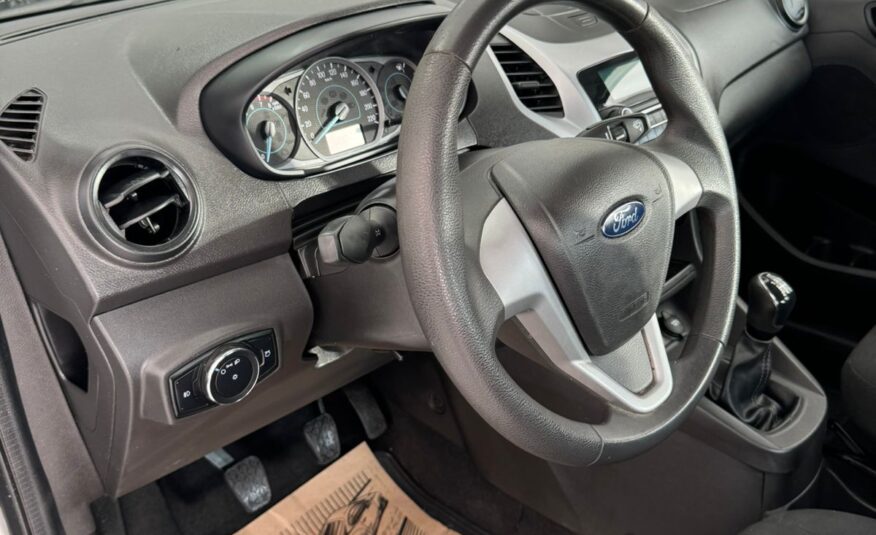 FORD / KÁ SEDAN SE 1.5
