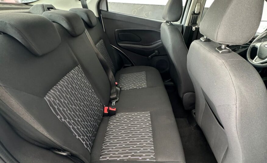 FORD / KÁ SEDAN SE 1.5