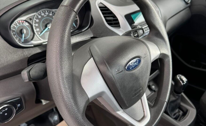 FORD / KÁ SEDAN SE 1.5