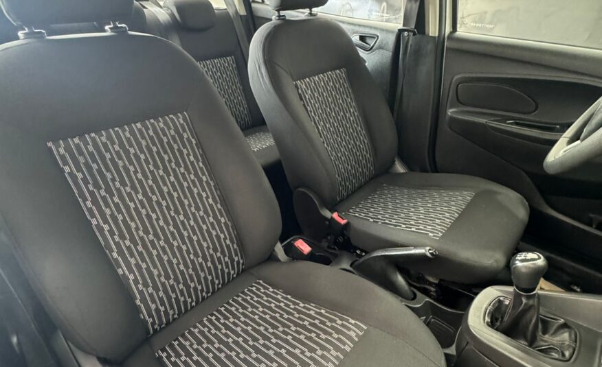 FORD / KÁ SEDAN SE 1.5