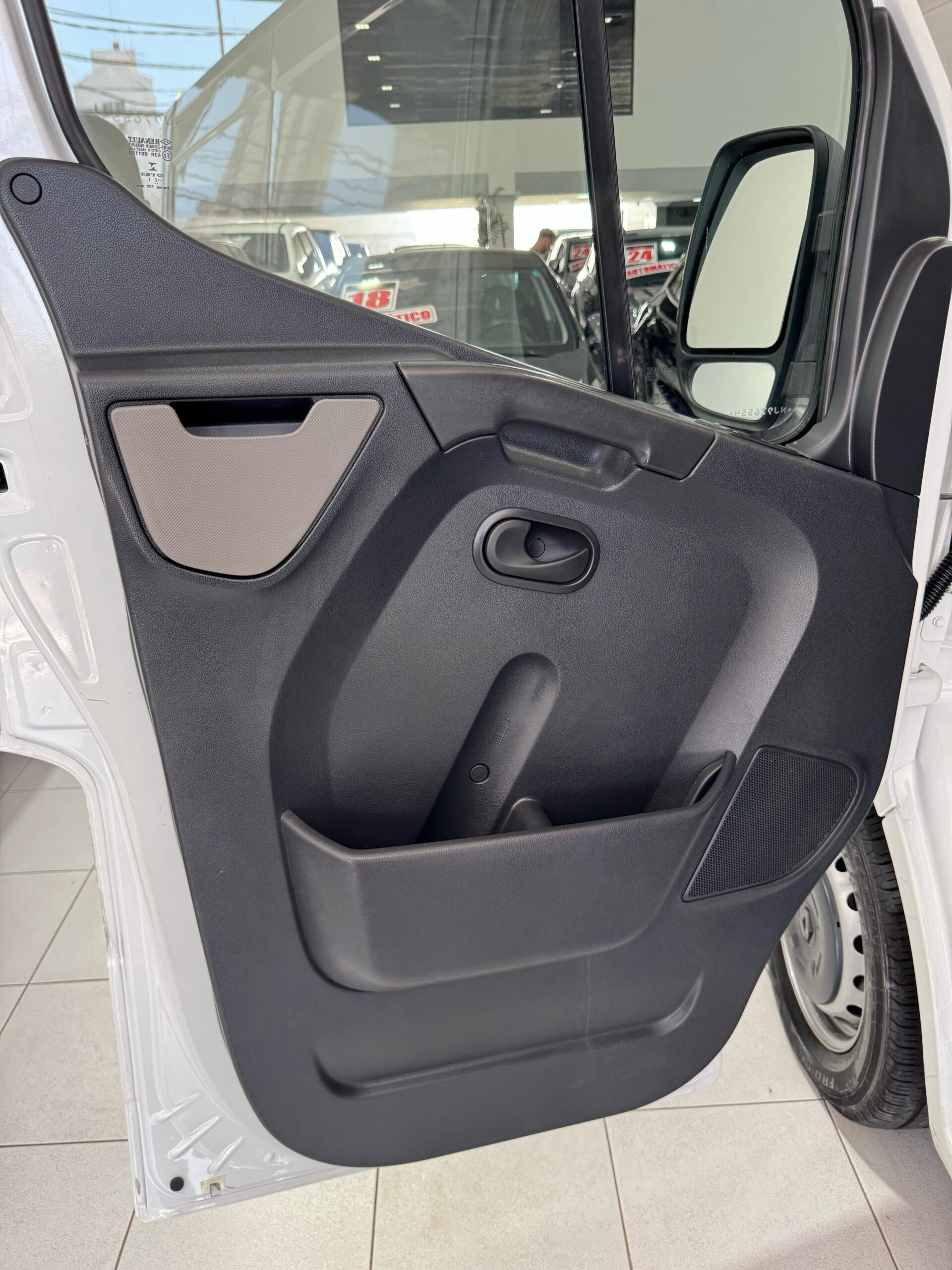 RENAULT / MASTER 2.3 DCI DIESEL FURGÃO L1H1 3P MANUAL