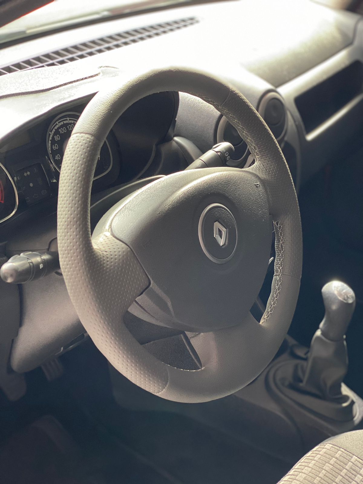 RENAULT / SANDERO EXPRE 1.0