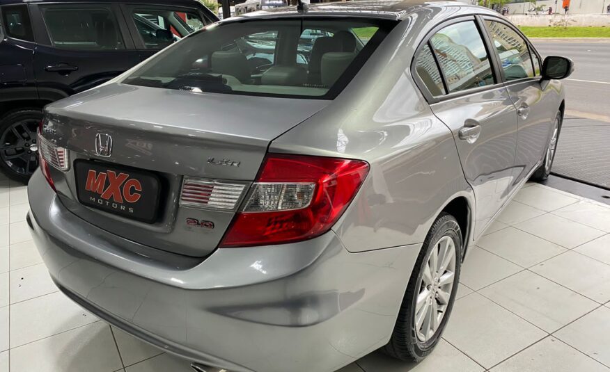 Honda / Civic LXR Automático