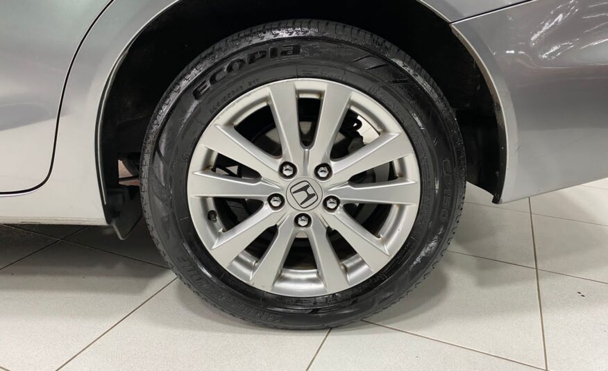 Honda / Civic LXR Automático
