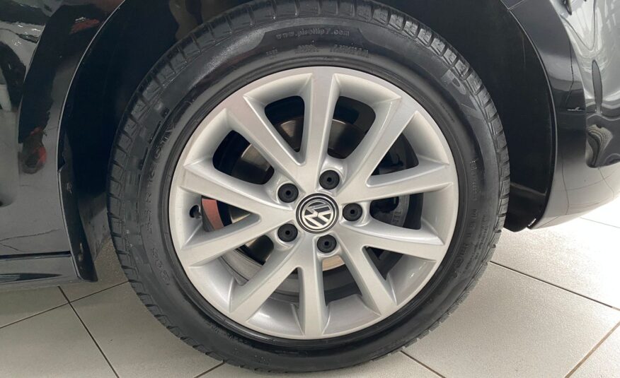 VW / Jetta 2.0 confortline