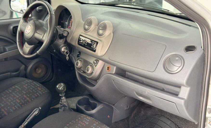 fiat / Uno Vivace 1.0