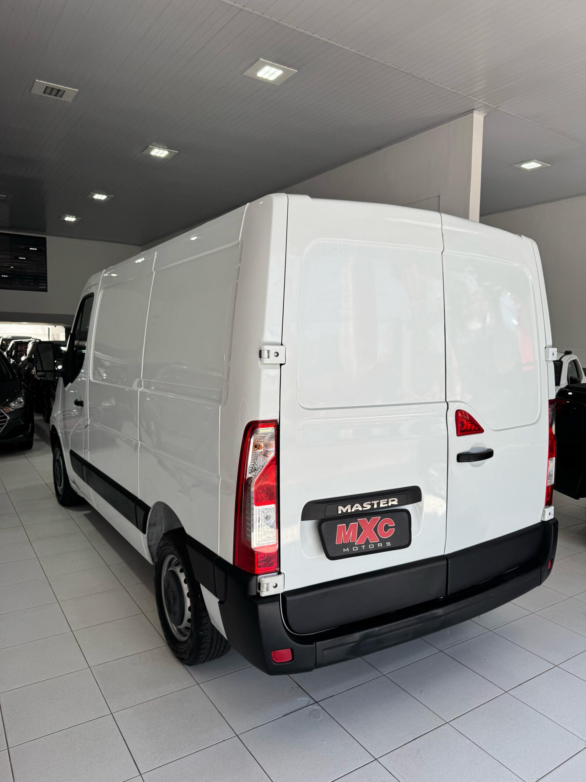 RENAULT / MASTER 2.3 DCI DIESEL FURGÃO L1H1 3P MANUAL