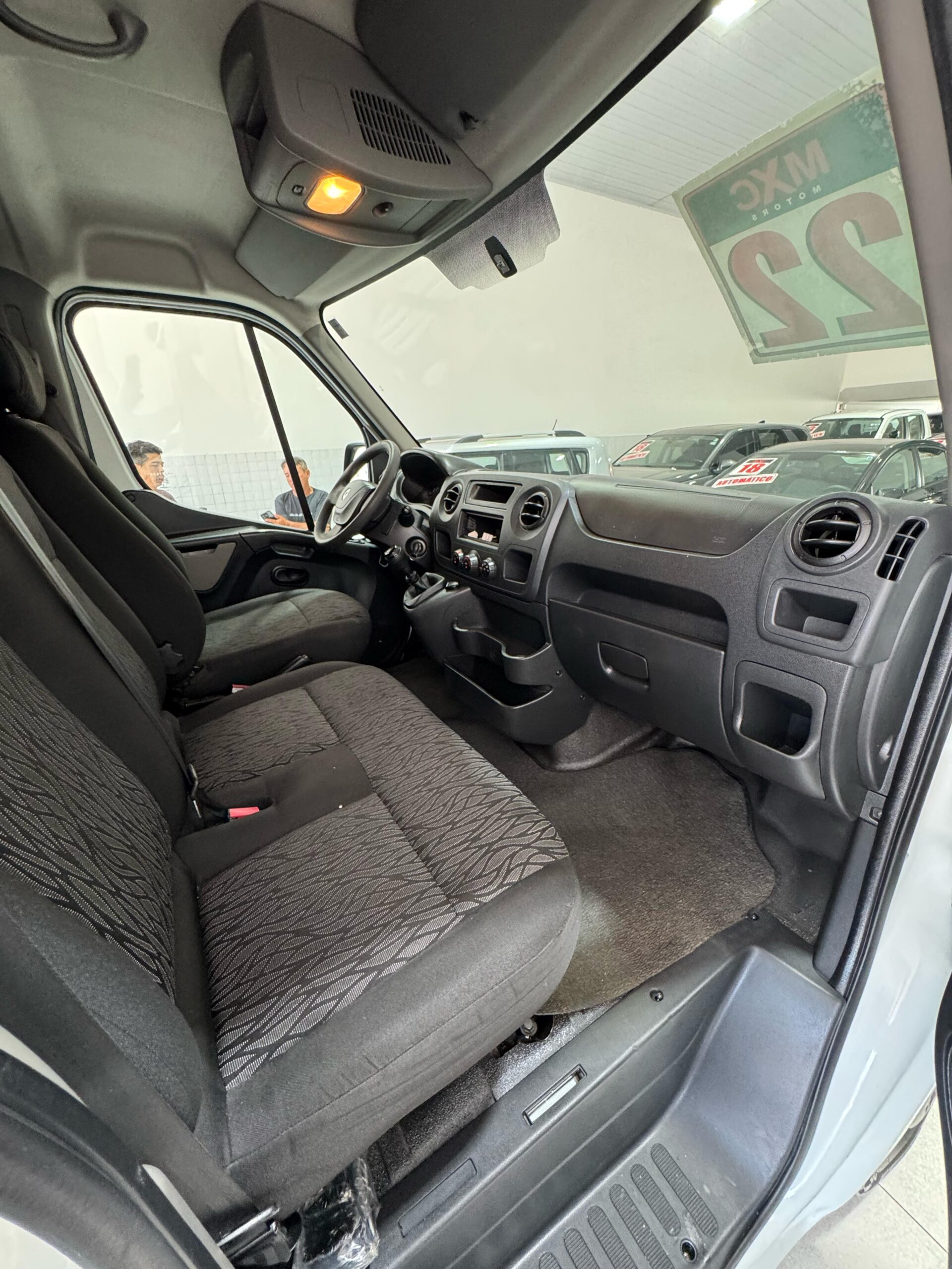 RENAULT / MASTER 2.3 DCI DIESEL FURGÃO L1H1 3P MANUAL