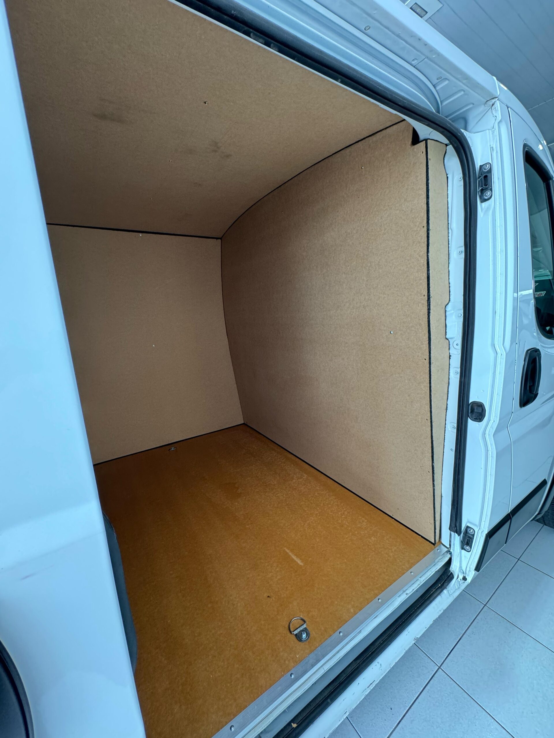 FIAT / DUCATO 2.3 MULTIJET DIESEL CARGO CURTO MANUAL