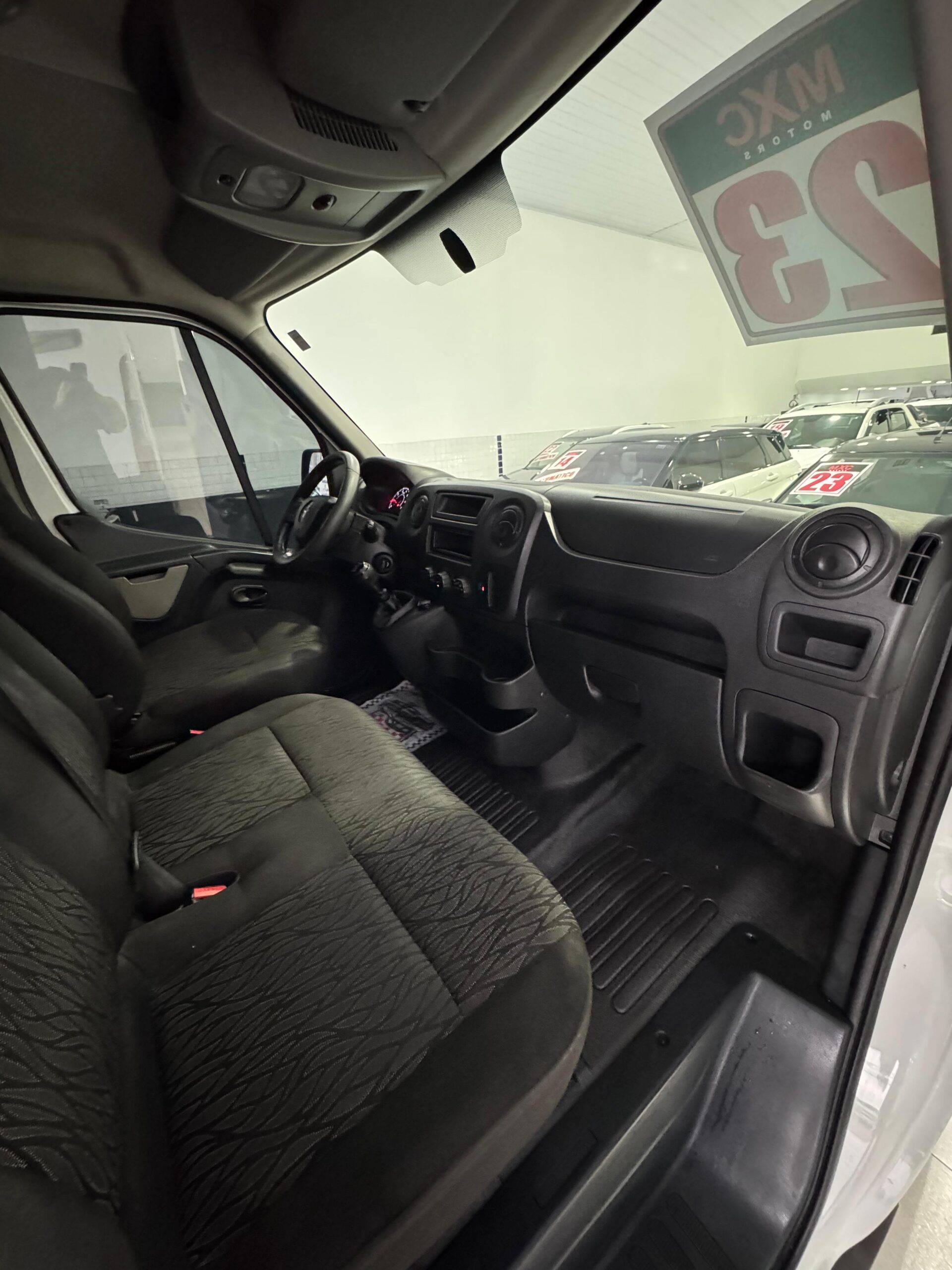 RENAULT / MASTER 2.3 DCI DIESEL FURGÃO L1H1 3P MANUAL