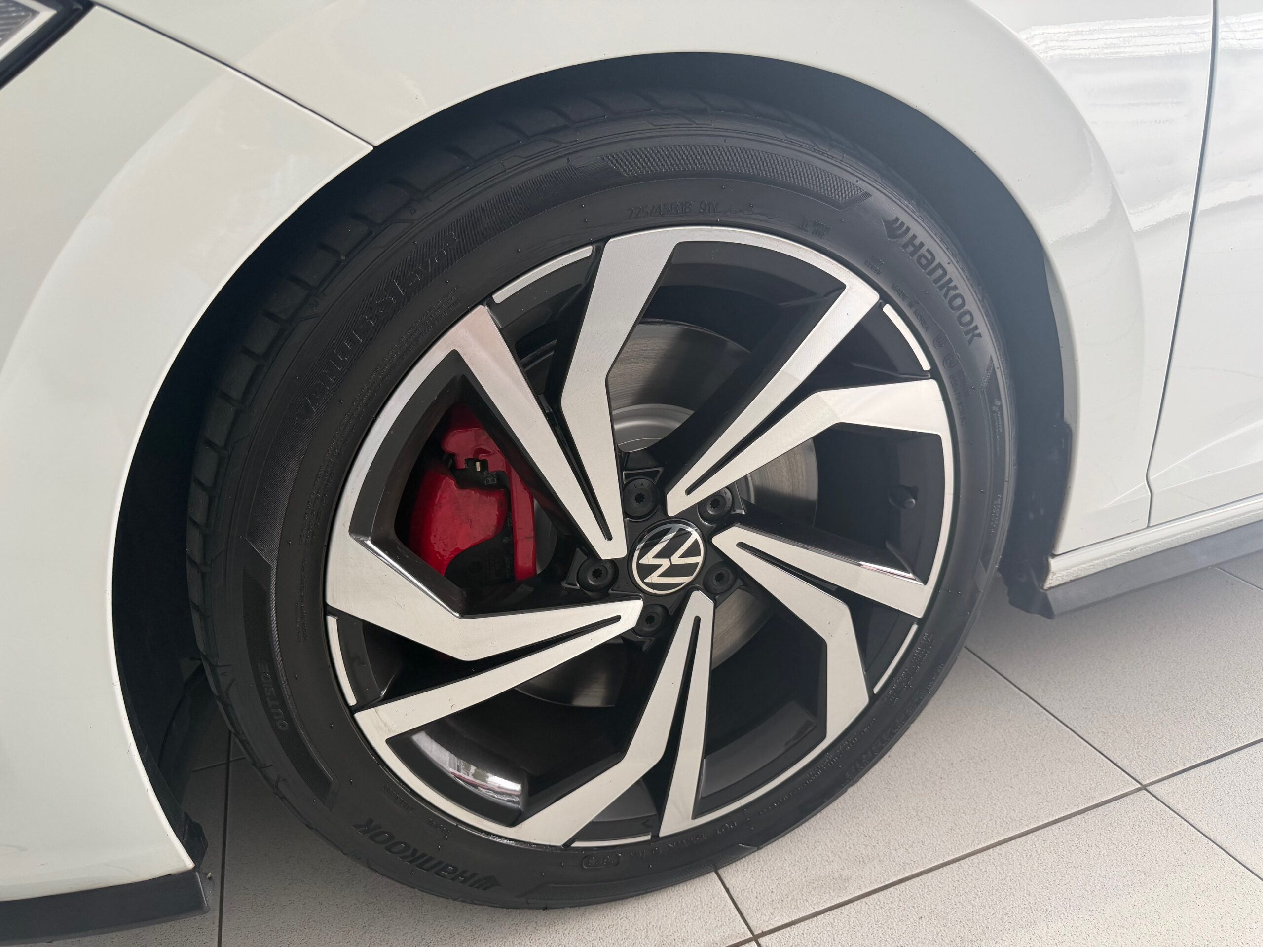 VOLKSWAGEN / JETTA  2.0 350 TSI GASOLINA GLI DSG