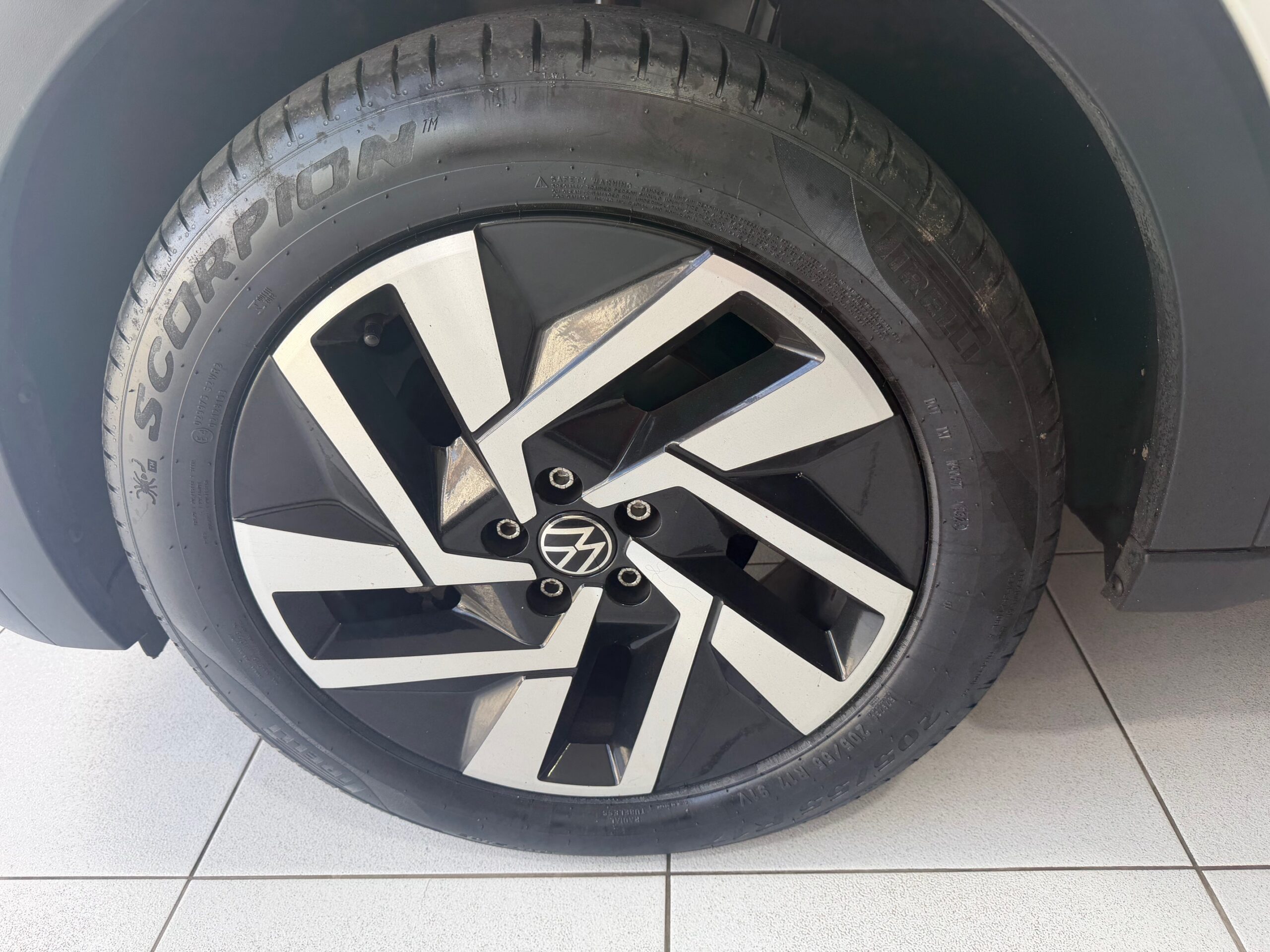 VOLKSWAGEN / T-CROSS  1.0 200 TSI TOTAL FLEX COMFORTLINE AUTOMÁTICO