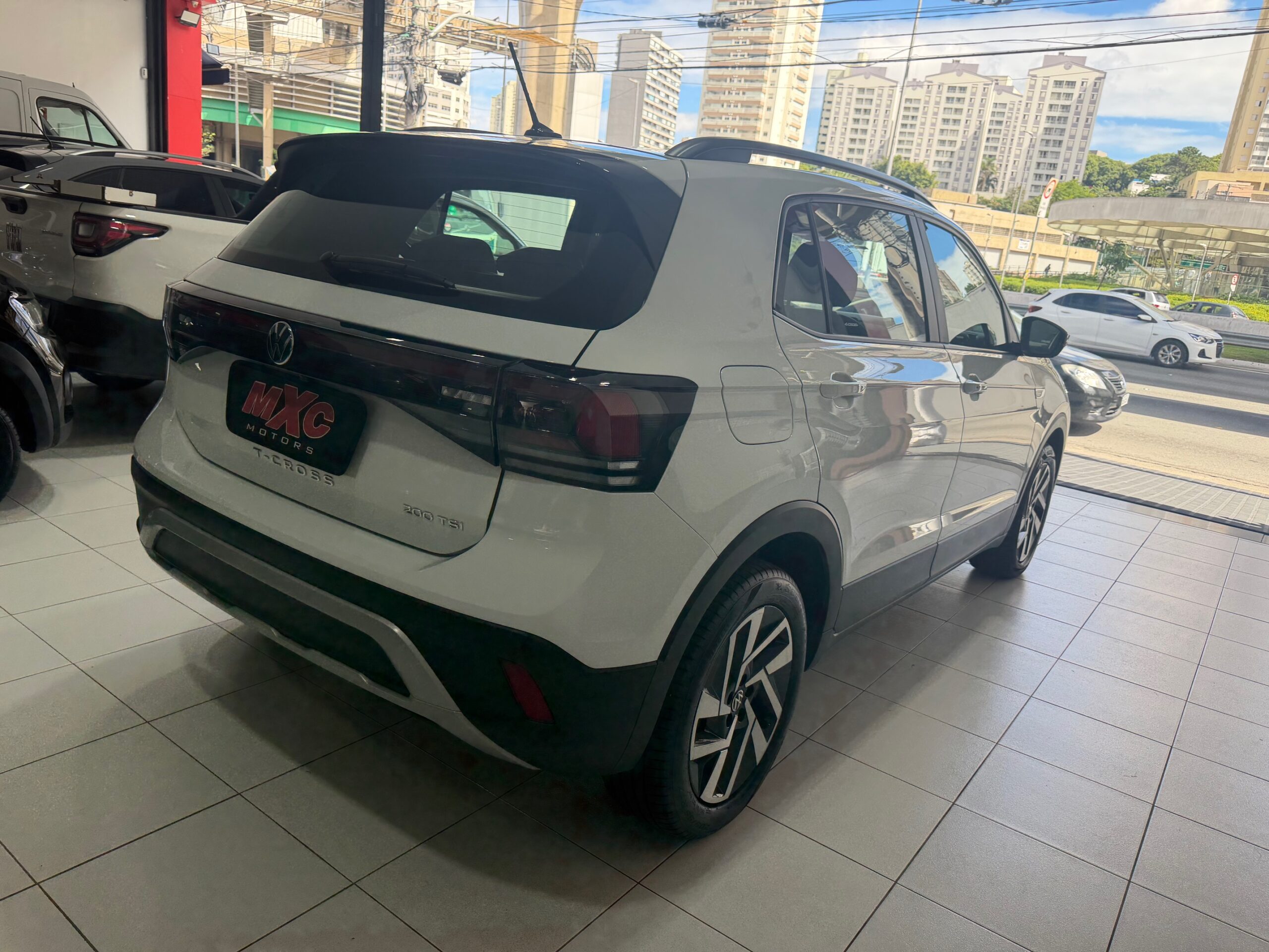 VOLKSWAGEN / T-CROSS  1.0 200 TSI TOTAL FLEX COMFORTLINE AUTOMÁTICO