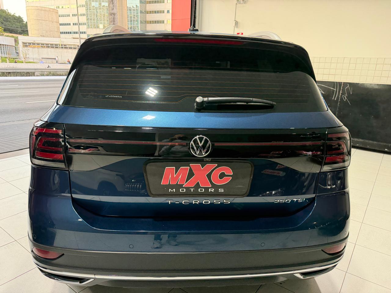 VOLKSWAGEN / T-CROSS  1.4 250 TSI TOTAL FLEX HIGHLINE AUTOMÁTICO