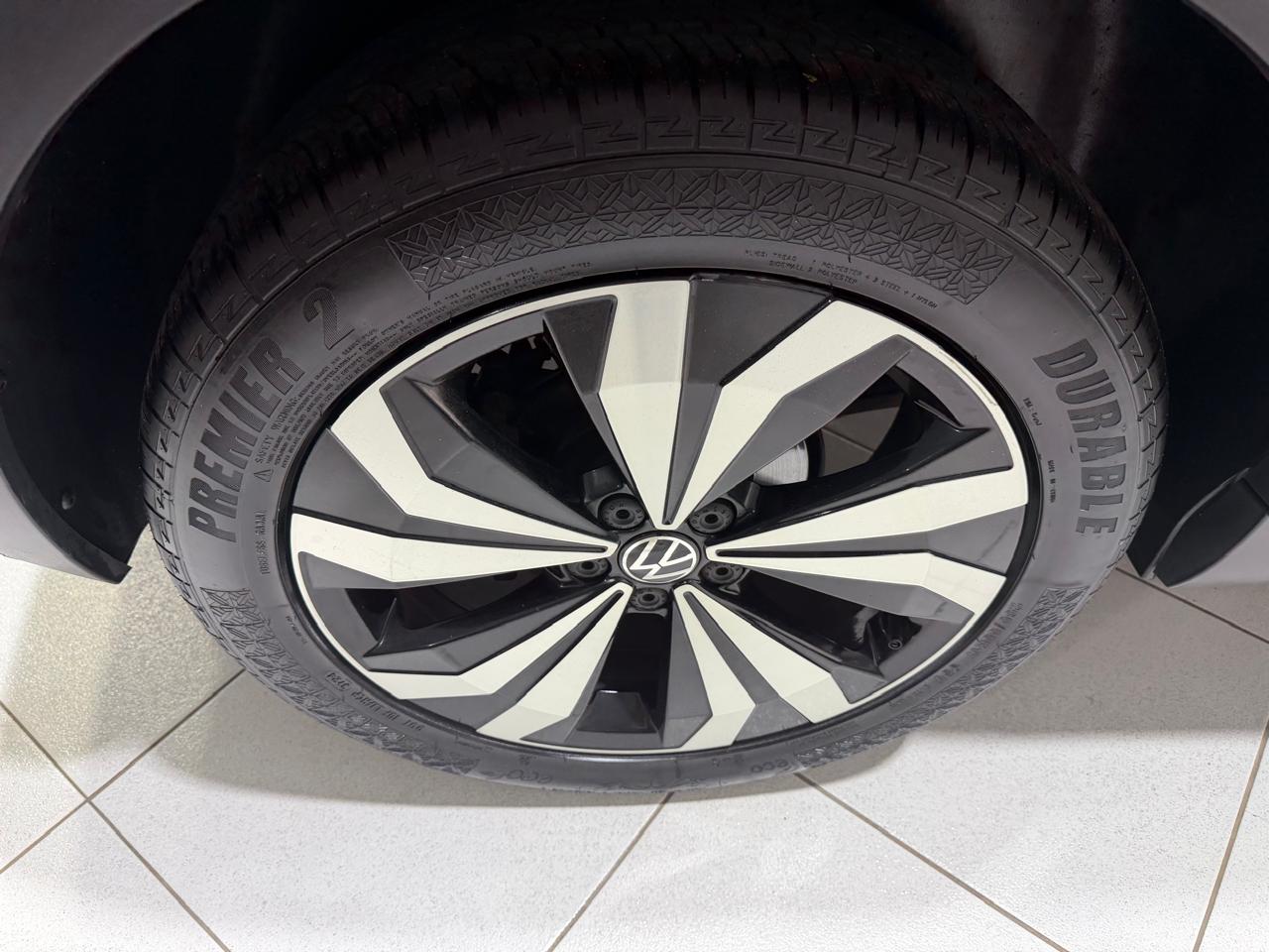 VOLKSWAGEN / T-CROSS  1.4 250 TSI TOTAL FLEX HIGHLINE AUTOMÁTICO
