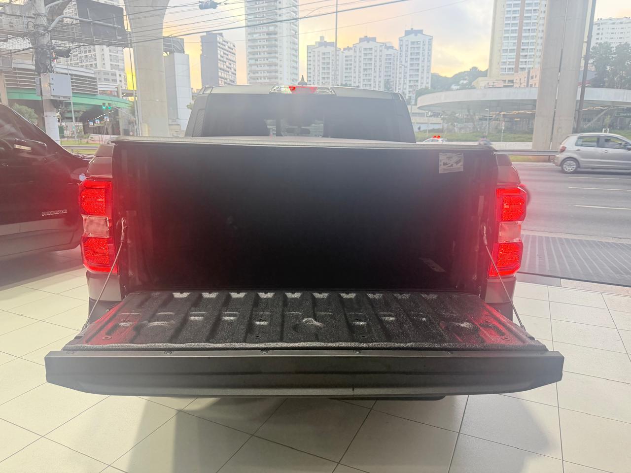 FORD / MAVERICK  2.5 HYBRID LARIAT E-CVT