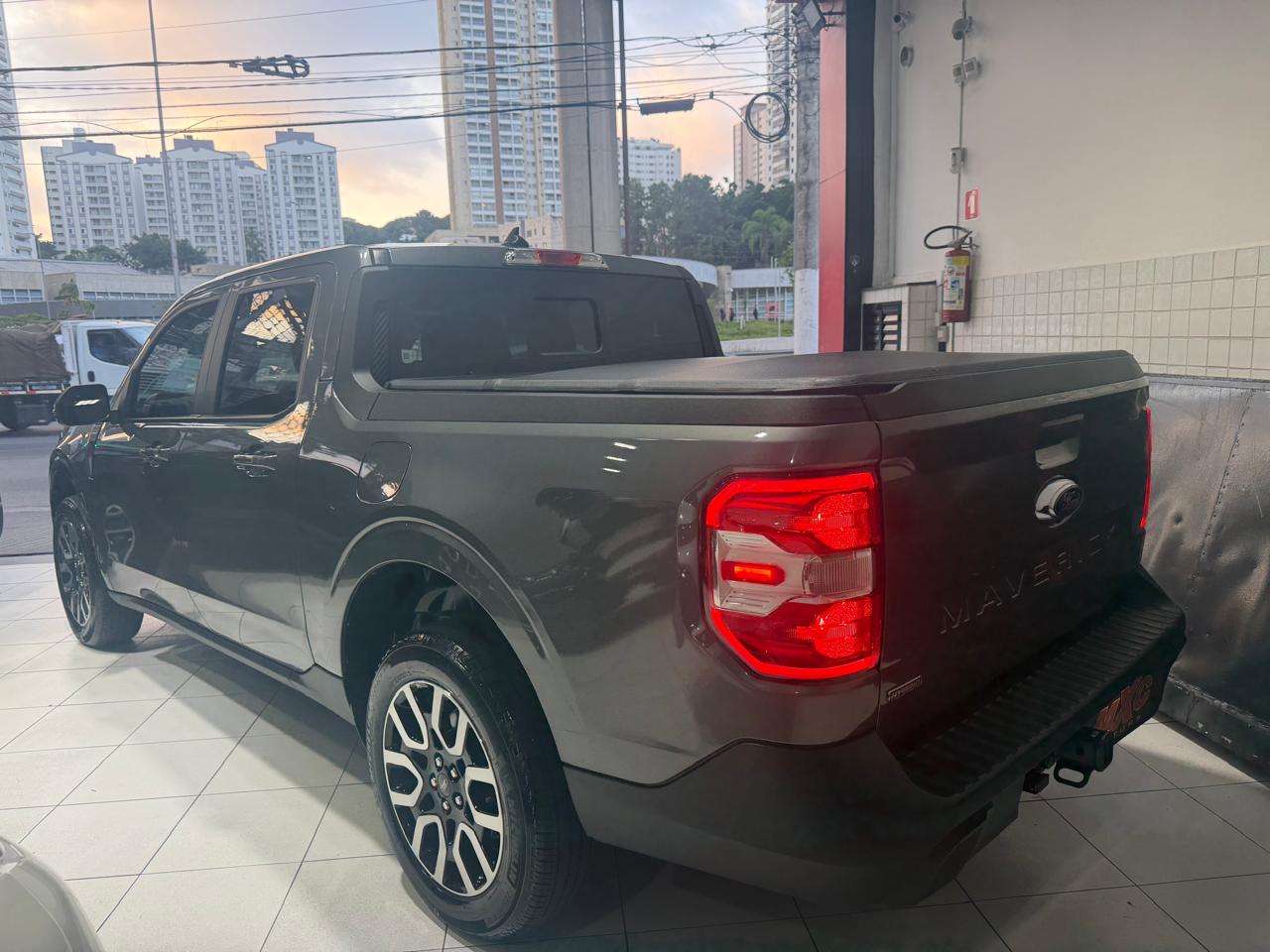 FORD / MAVERICK  2.5 HYBRID LARIAT E-CVT