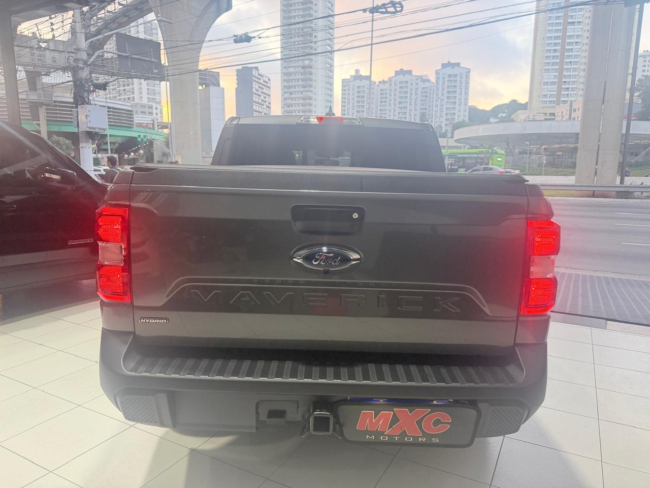 FORD / MAVERICK  2.5 HYBRID LARIAT E-CVT